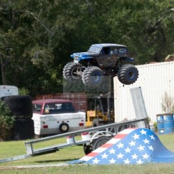 LOSI LMT 1/8 Monster Truck BLX 3S 4WD RTR (Son-Uva Digger)